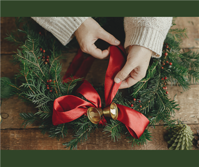 Decorate an Evergreen Wreath Class Photo